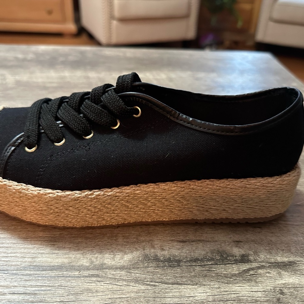 Black and Tan Espadrille Shoes with Jute Sole - Picture 3 of 5